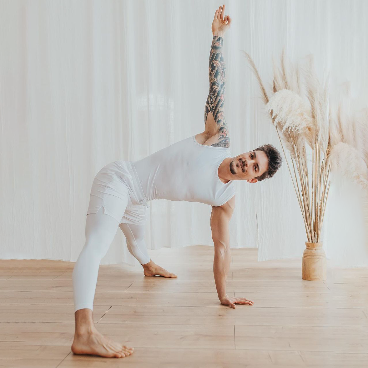 maximilian-kert-about-tea-and-yoga